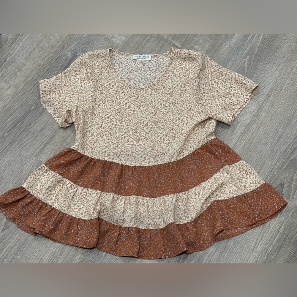 Paper Crane Women’s Floral Top Size Small
